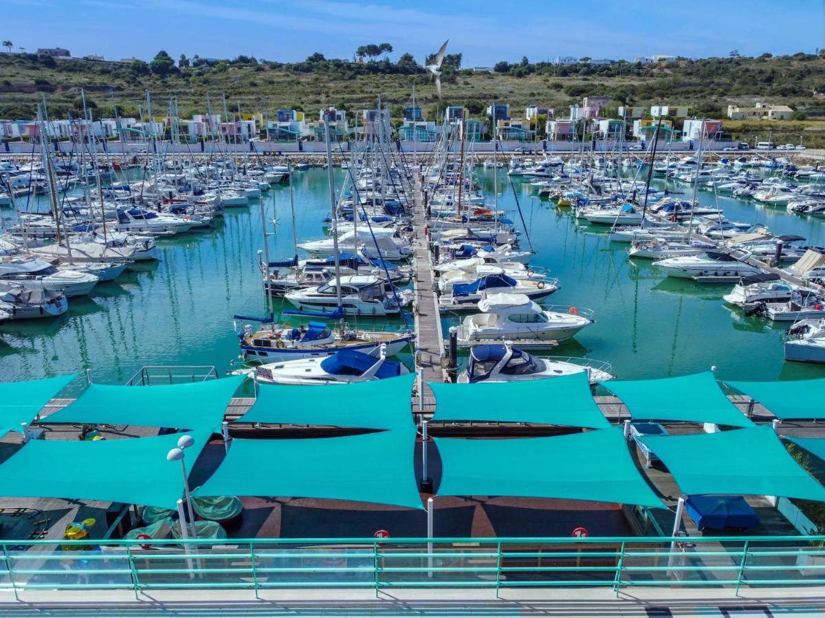 Luxury 1 Bedroom Apartment, Marina De アルブフェイラ エクステリア 写真